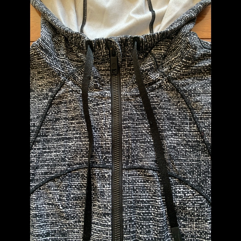 LULULEMON HOODED DEFINE JACKET-TWILLINES WH/BLACK - Picture 8 of 14